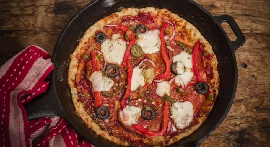 Best pizza pan for grill - Featured Image