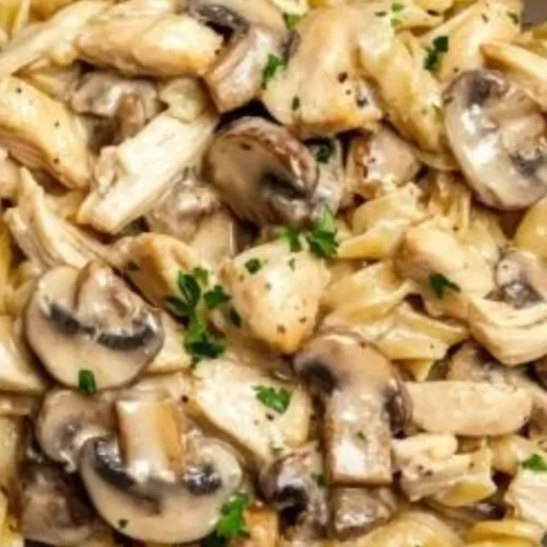 Healthy chicken and mushroom pasta